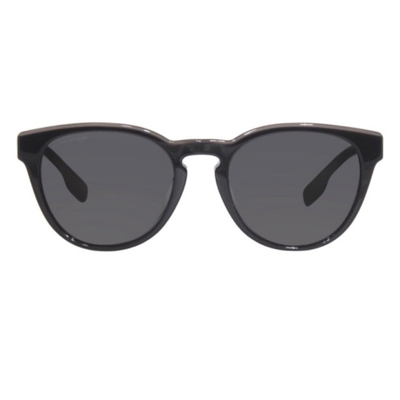 Authentic Burberry Sunglasses - Picture 5 of 10